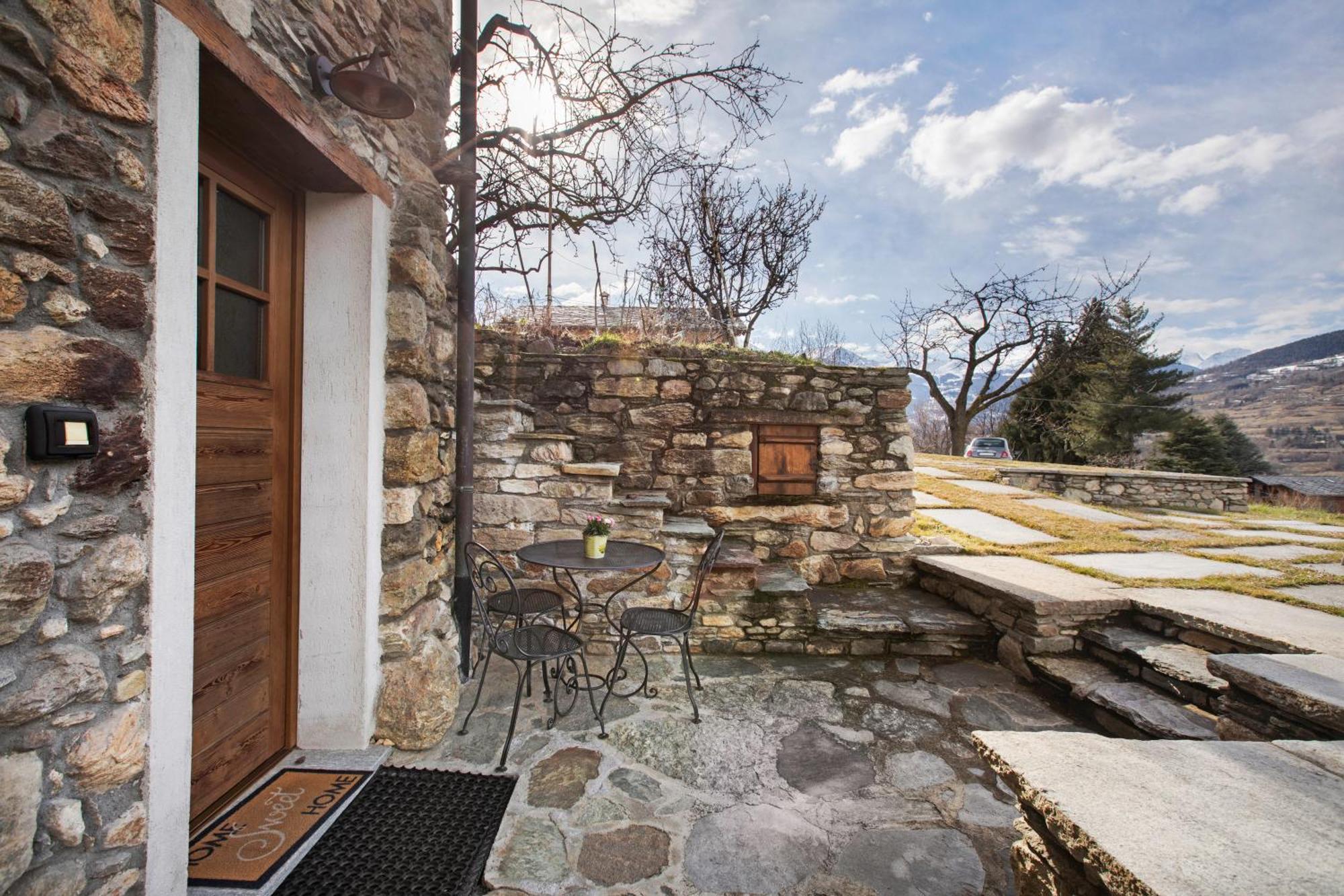 Mini House Valle D'Aosta 로이산 외부 사진