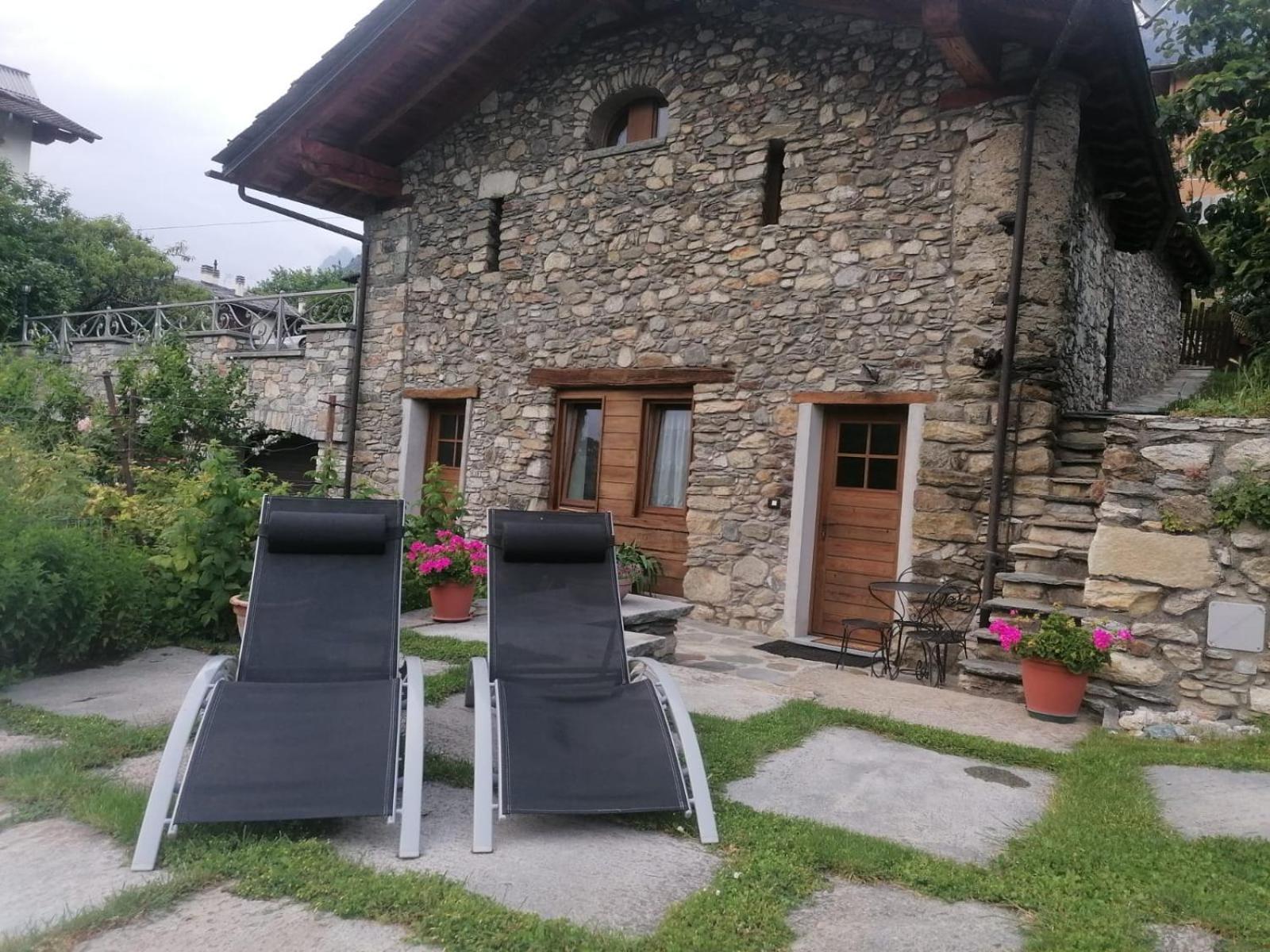 Mini House Valle D'Aosta 로이산 외부 사진